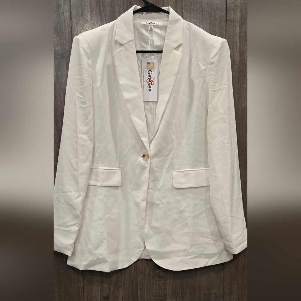 White Single Button Collared Blazer NWT - image 1